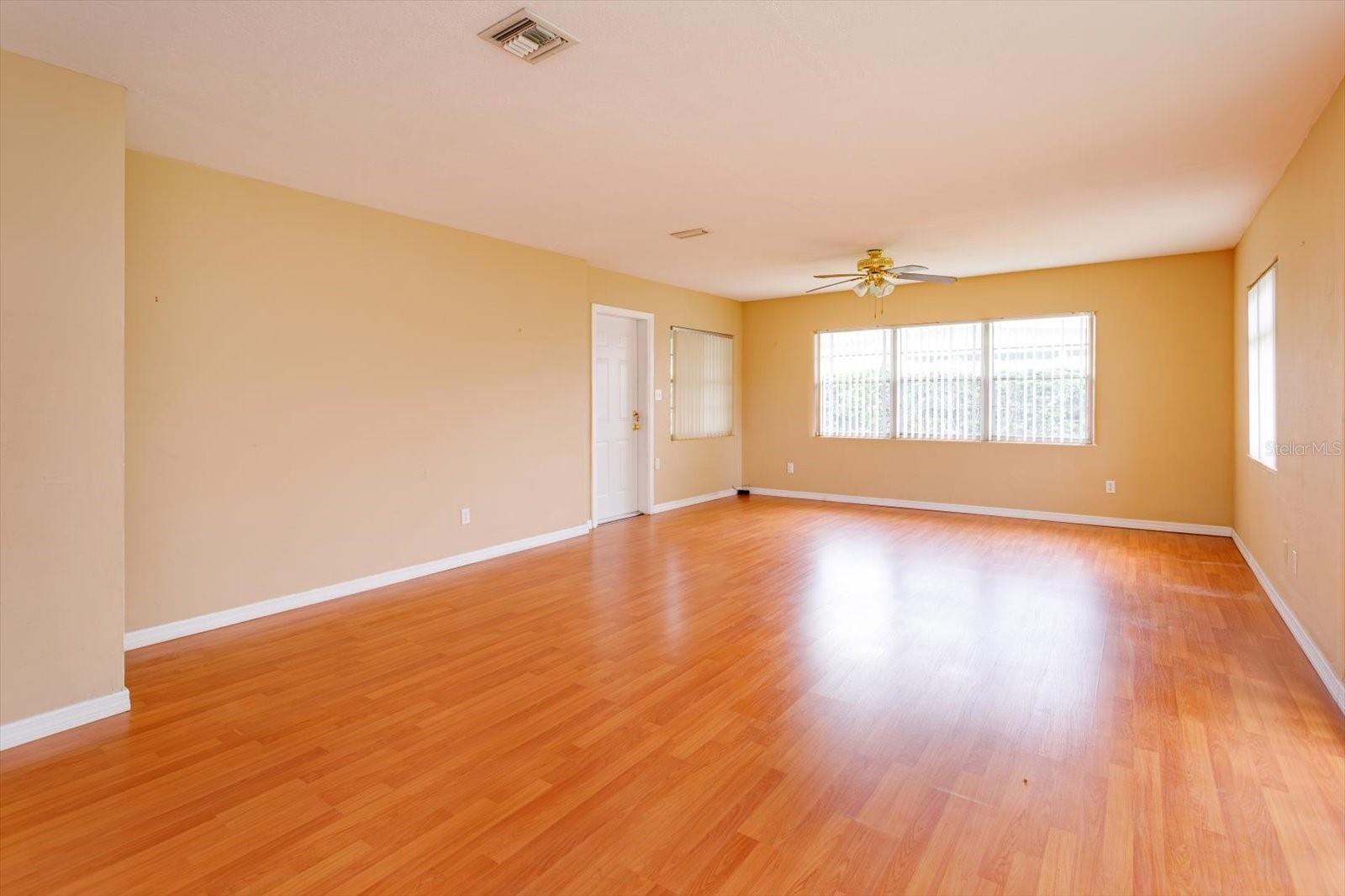 DOVER SHORES FOURTH ADD - Residential
