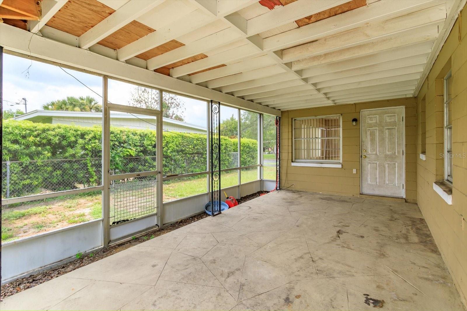DOVER SHORES FOURTH ADD - Residential