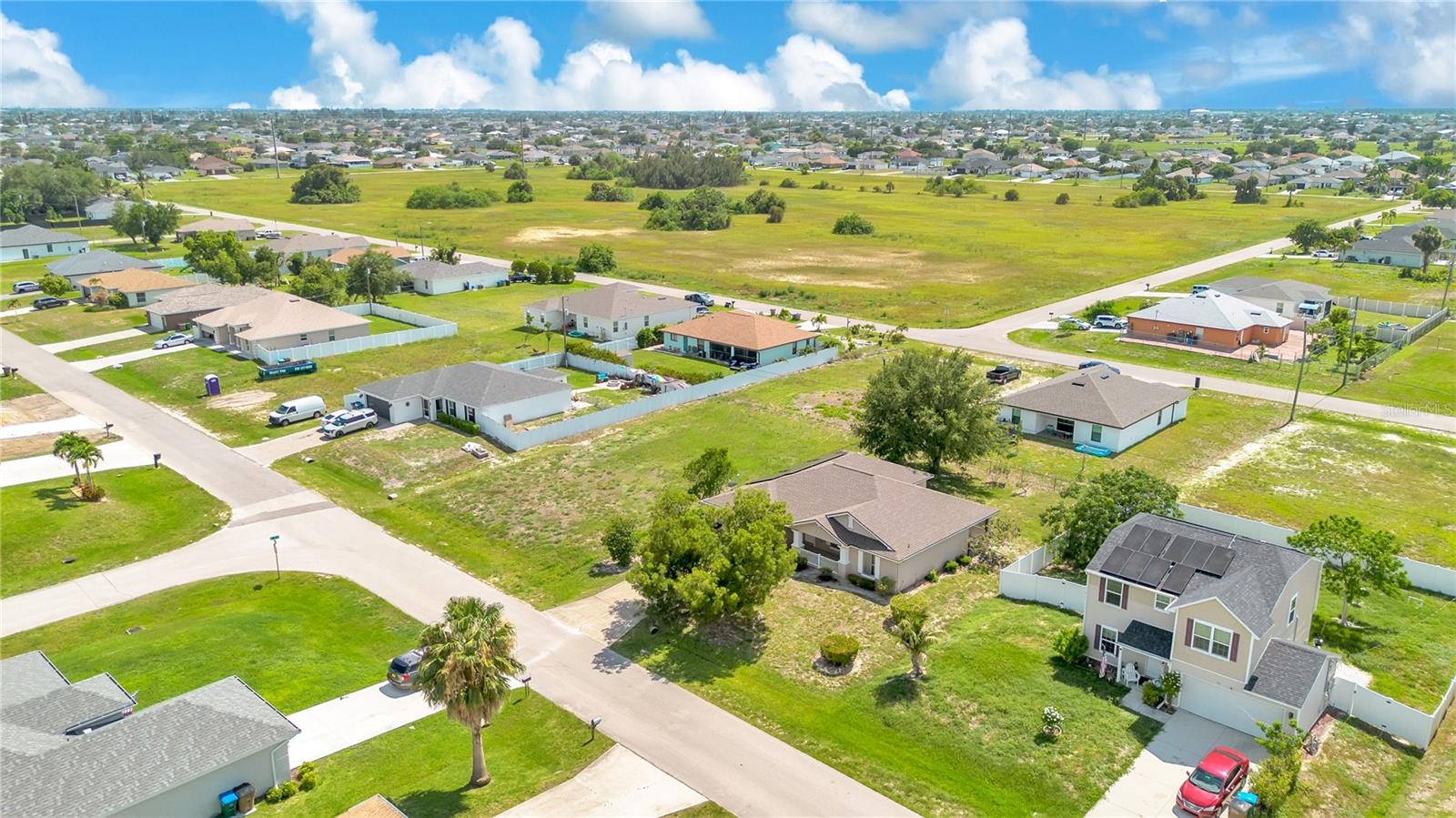 CAPE CORAL - Residential