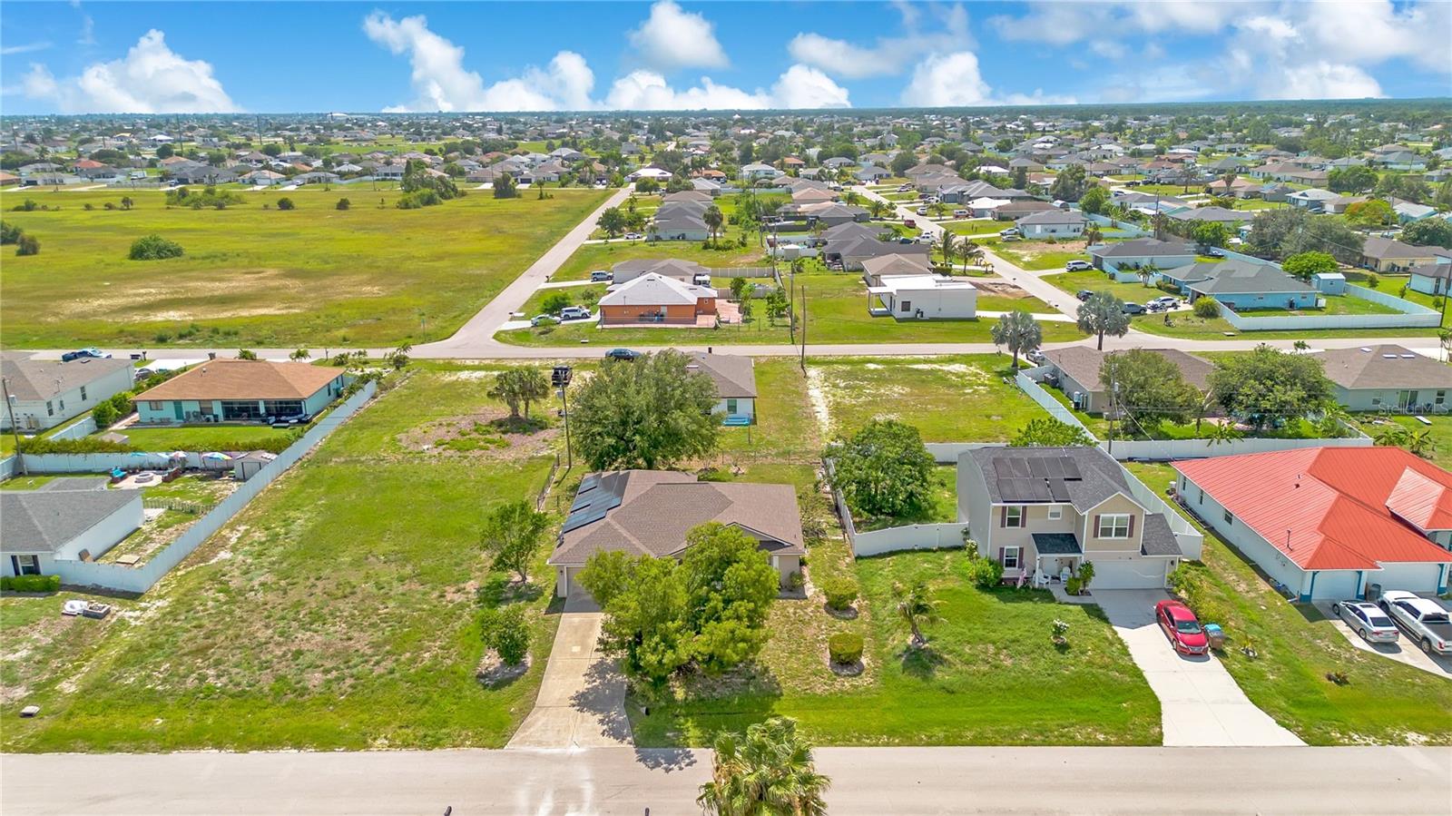 CAPE CORAL - Residential