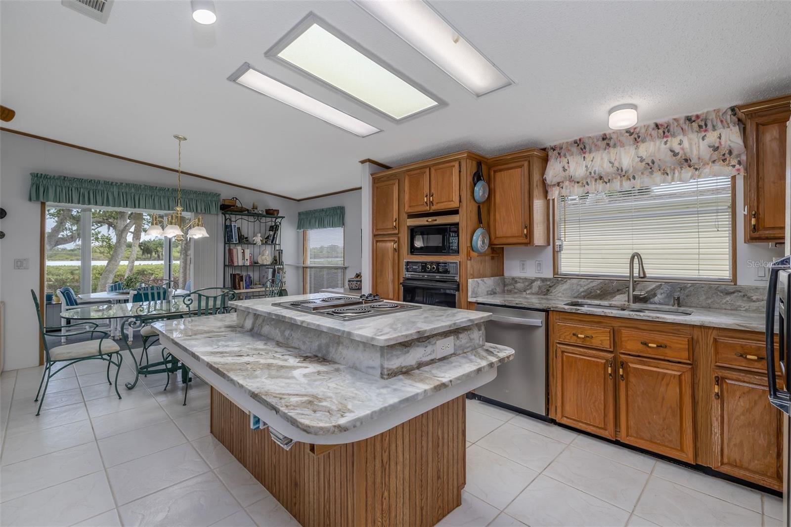 EDGEWATER LANDING PH 02 - Residential