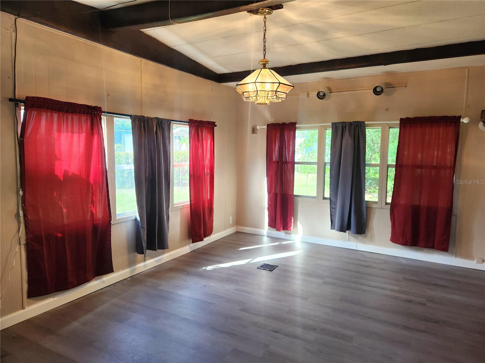 STONE OAKS - Residential