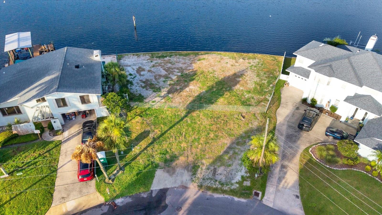 INDIAN BLUFF ISLAND - Residential