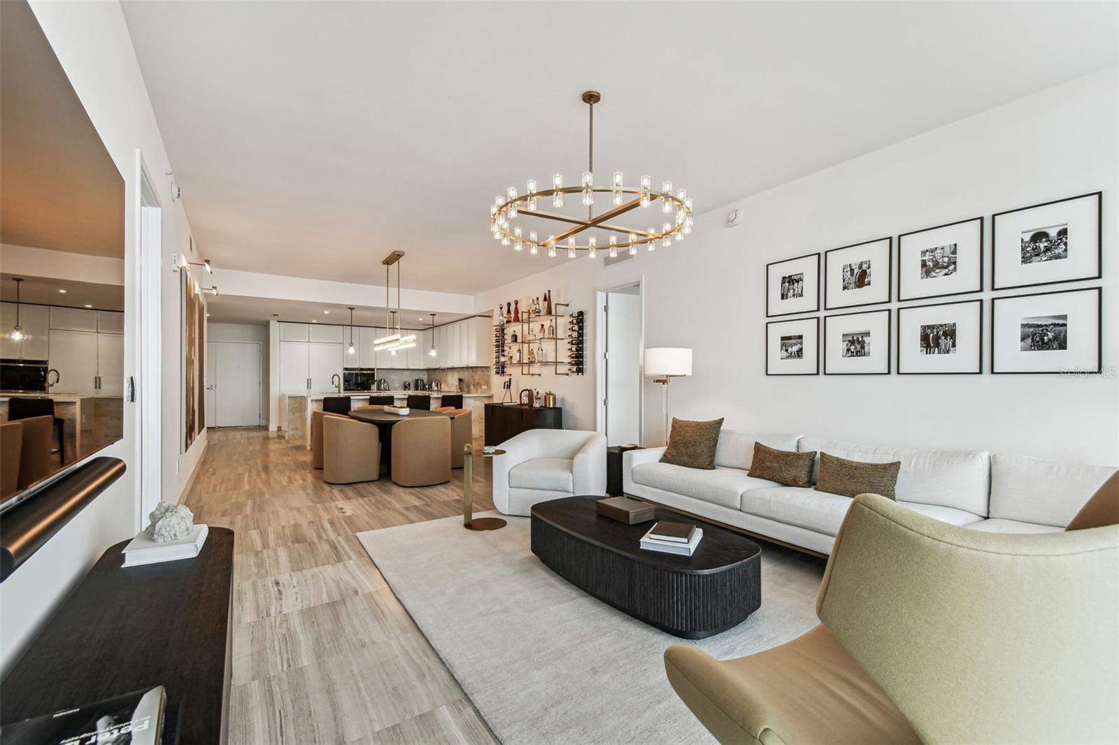 RITZ CARLTON RESIDENCES - Residential