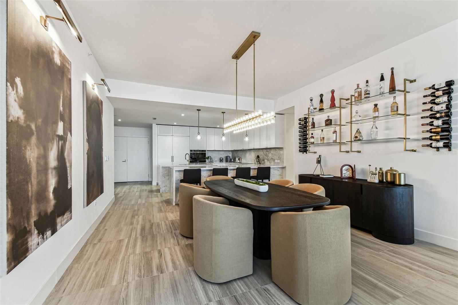 RITZ CARLTON RESIDENCES - Residential