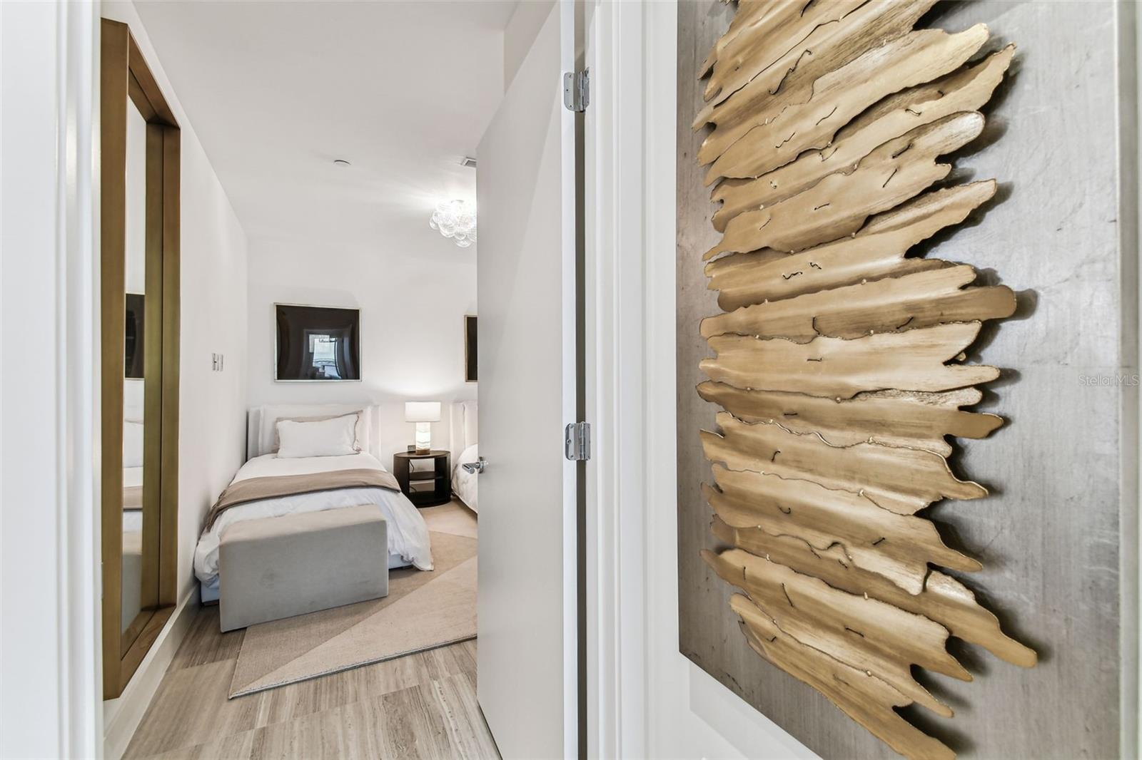 RITZ CARLTON RESIDENCES - Residential