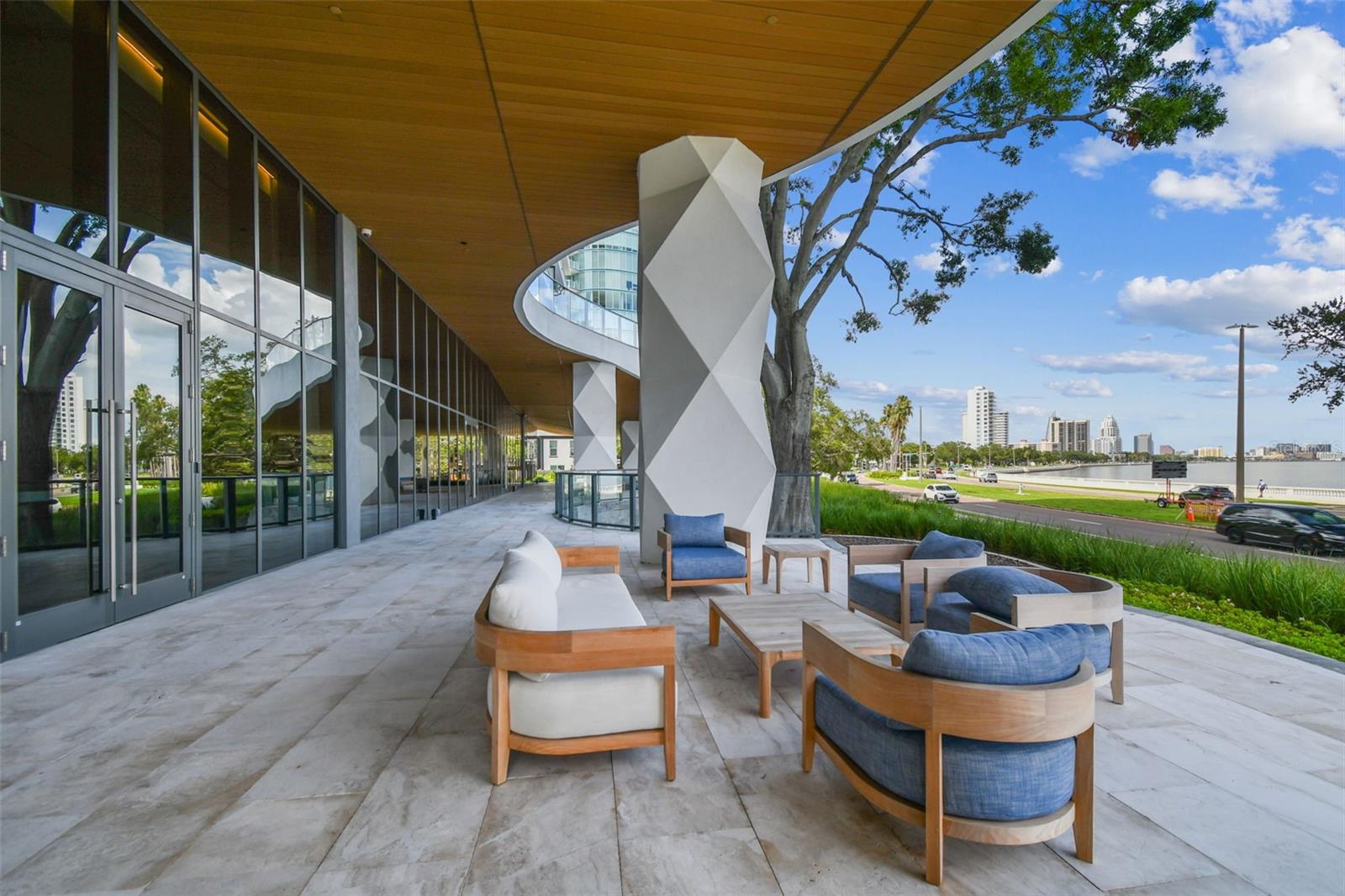 RITZ CARLTON RESIDENCES - Residential