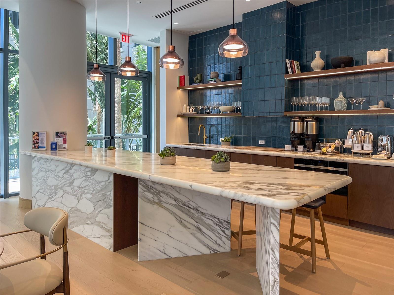 RITZ CARLTON RESIDENCES - Residential