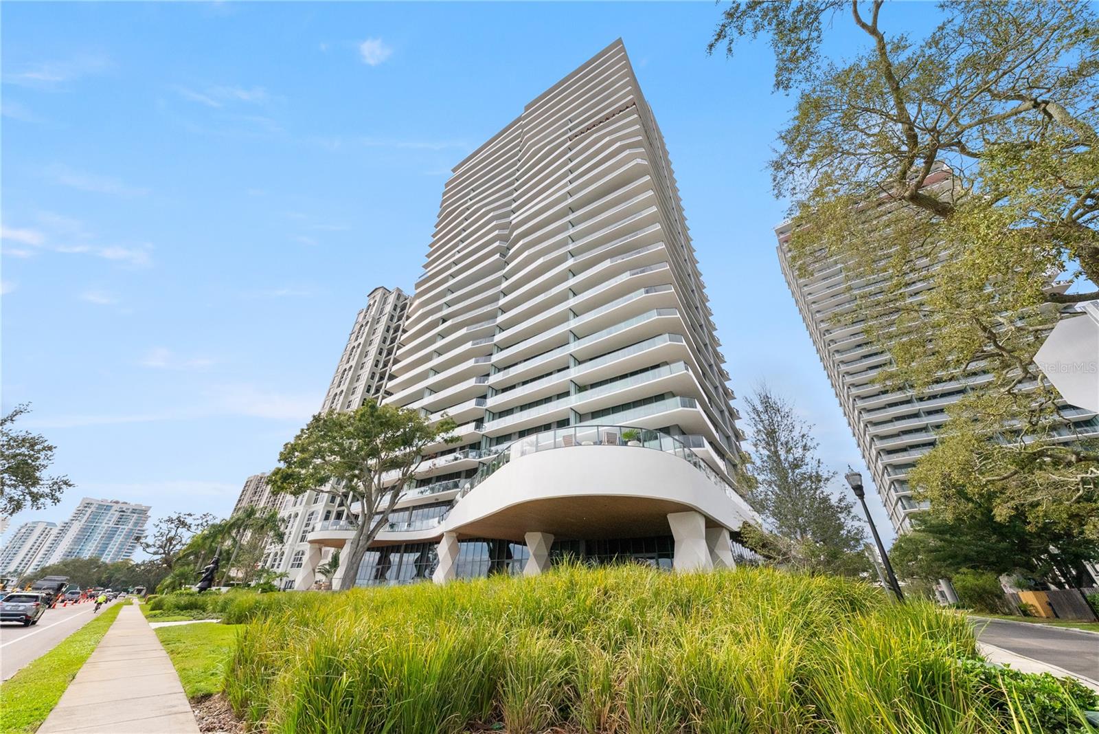 RITZ CARLTON RESIDENCES - Residential