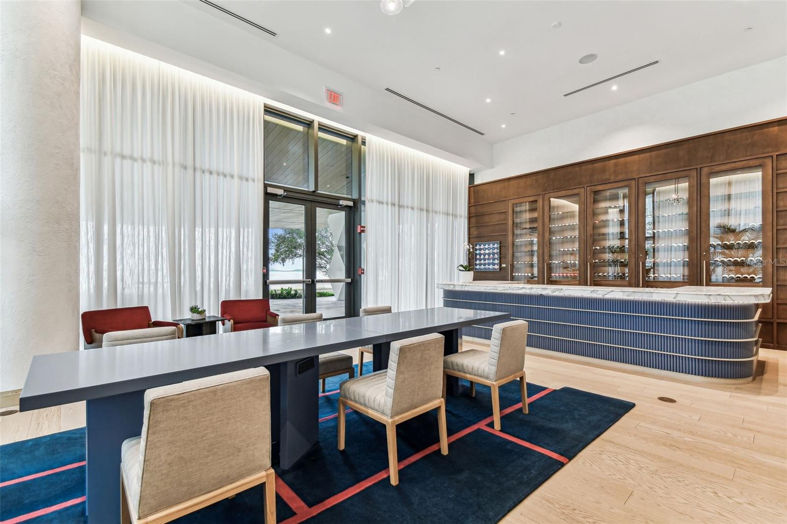 RITZ CARLTON RESIDENCES - Residential