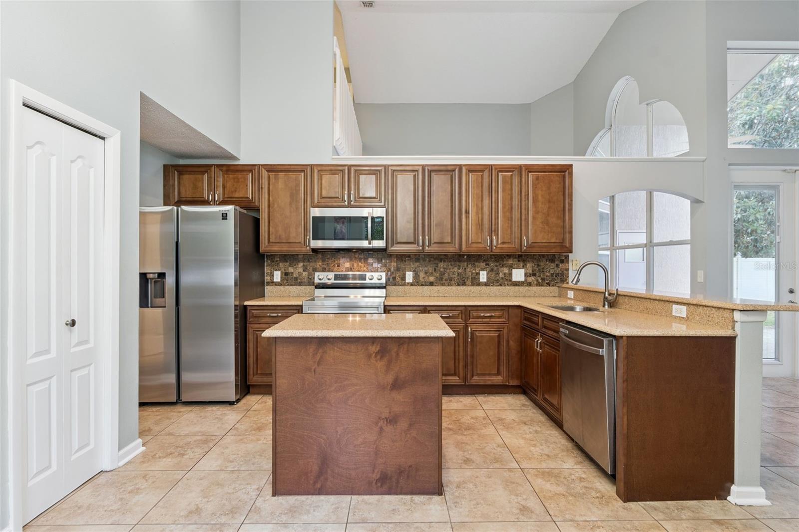 WATERFORD LAKES TR N07 PH 01 - Residential