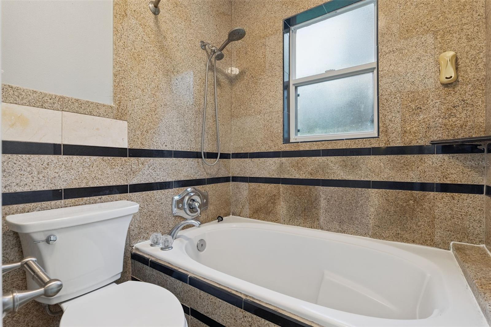 WATERFORD LAKES TR N07 PH 01 - Residential