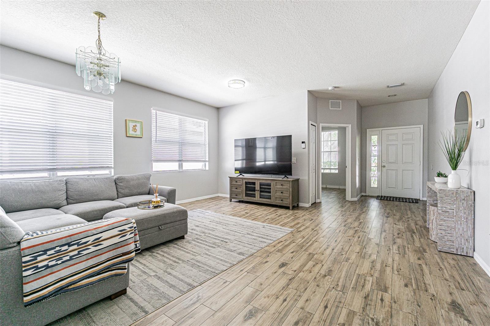 HIDDEN OAKS AT TEMPLE TERRACE - Residential