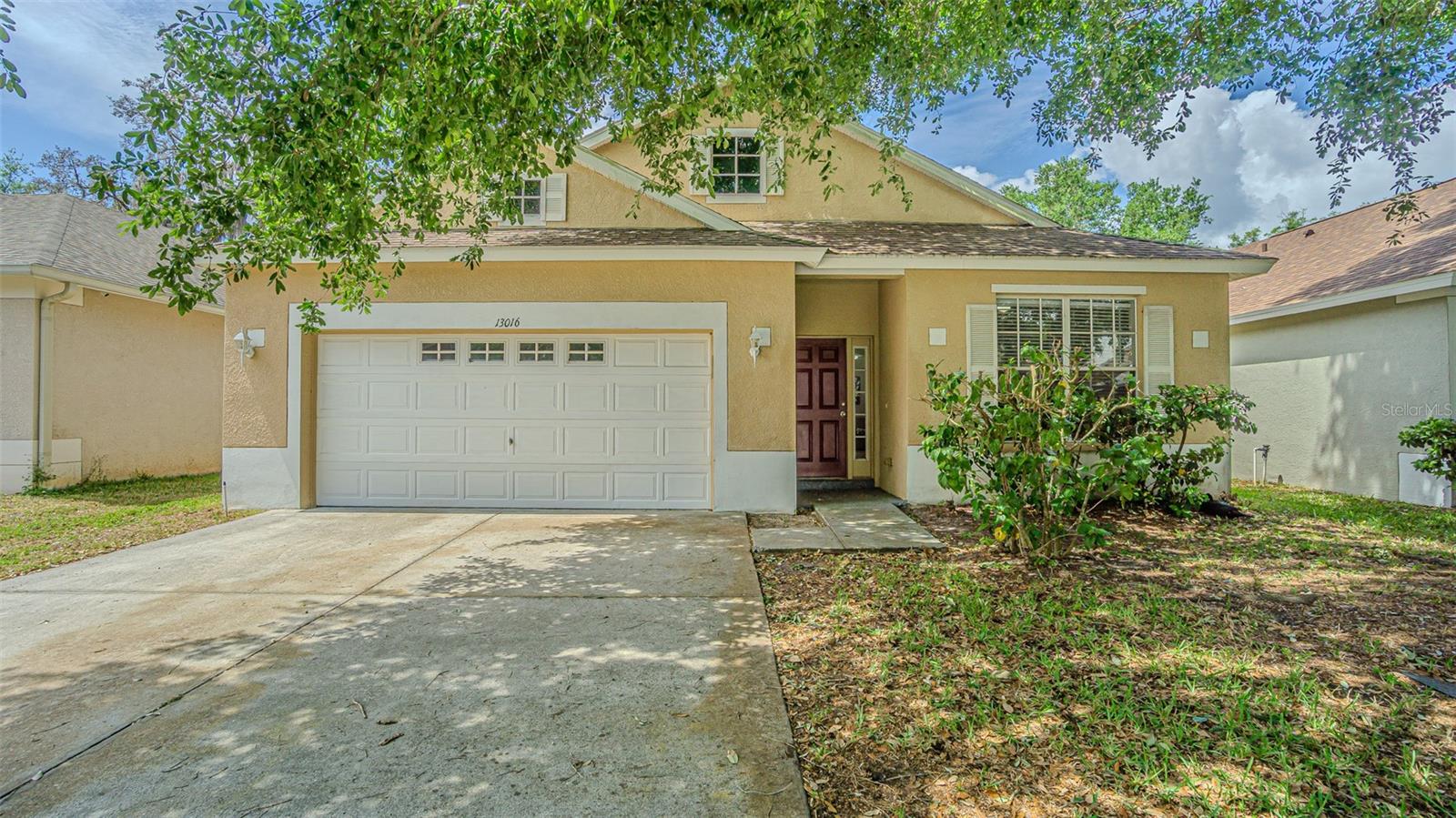HIDDEN OAKS AT TEMPLE TERRACE - Residential