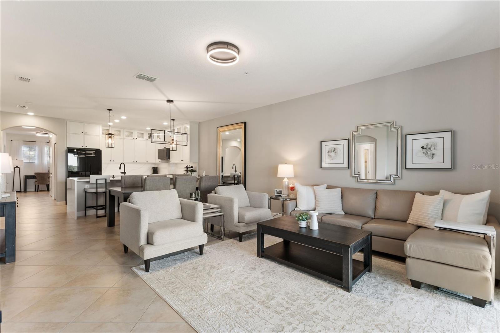 CHAMPIONS CLUB CONDO PH 12 - Residential