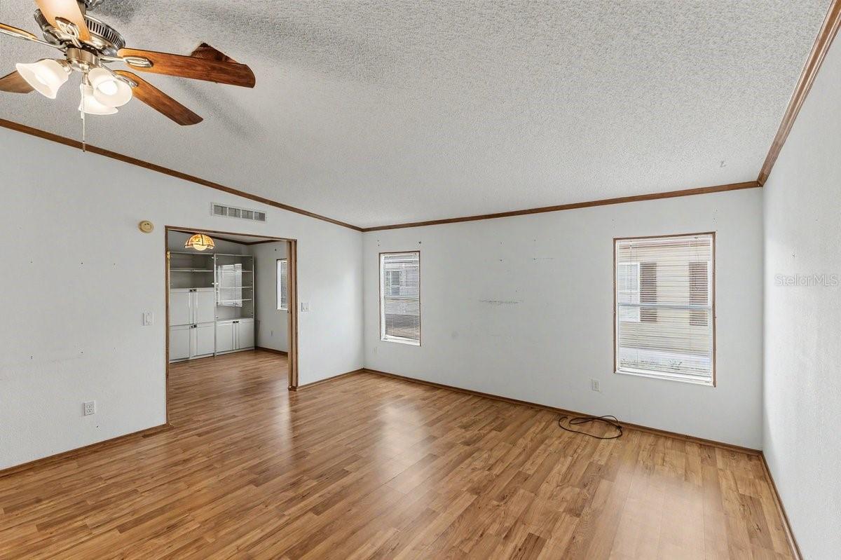 EDGEWATER LANDING PHASE I - Residential