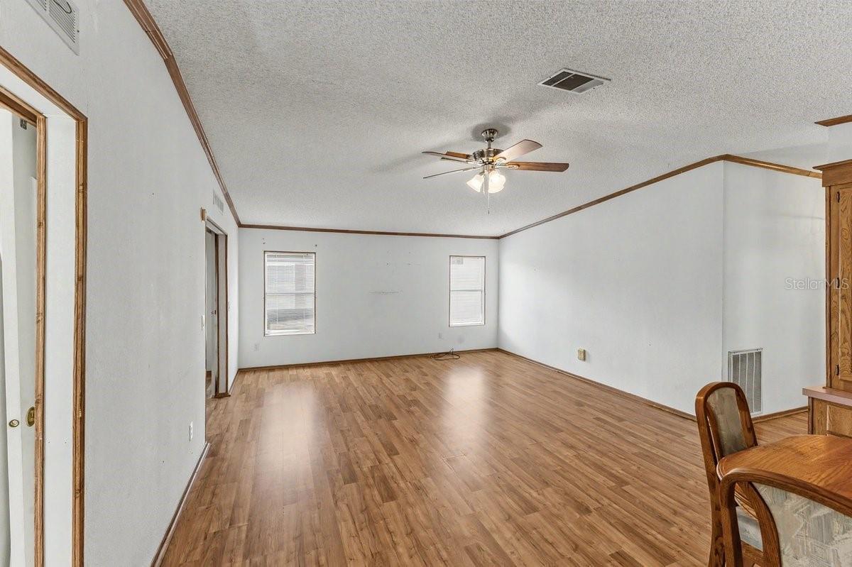 EDGEWATER LANDING PHASE I - Residential