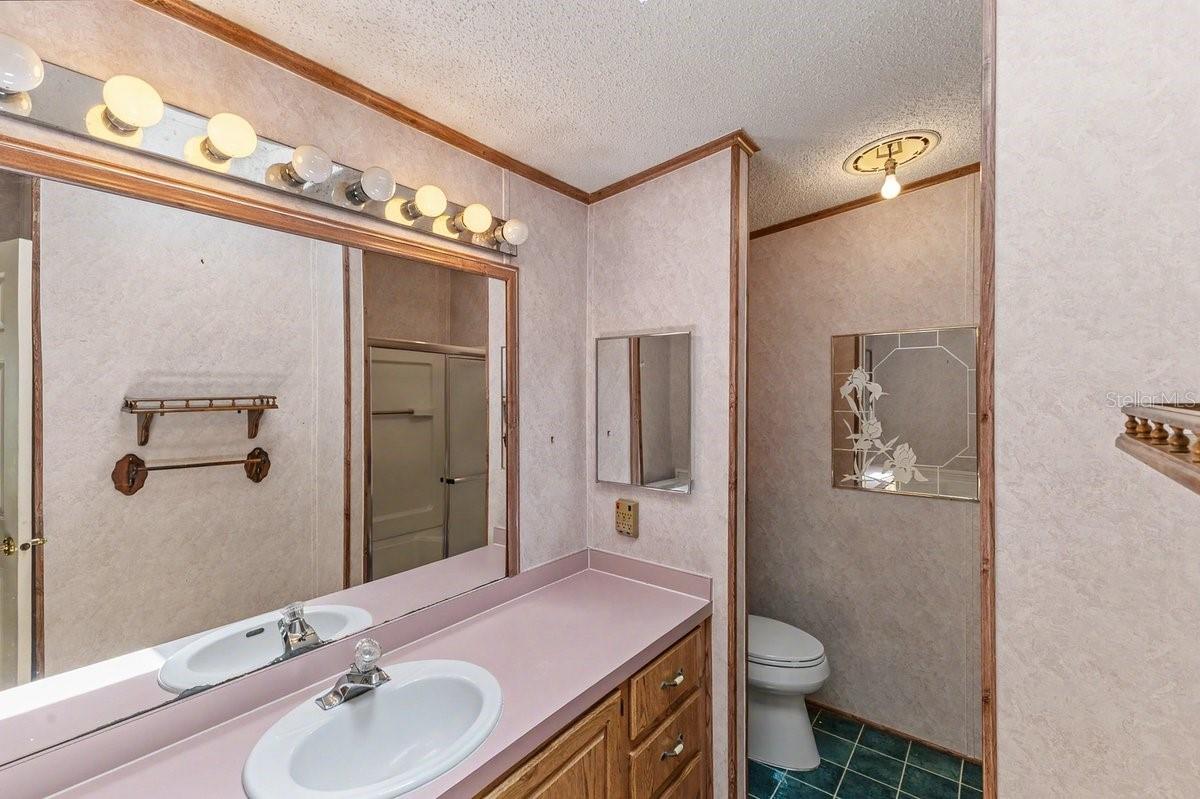 EDGEWATER LANDING PHASE I - Residential