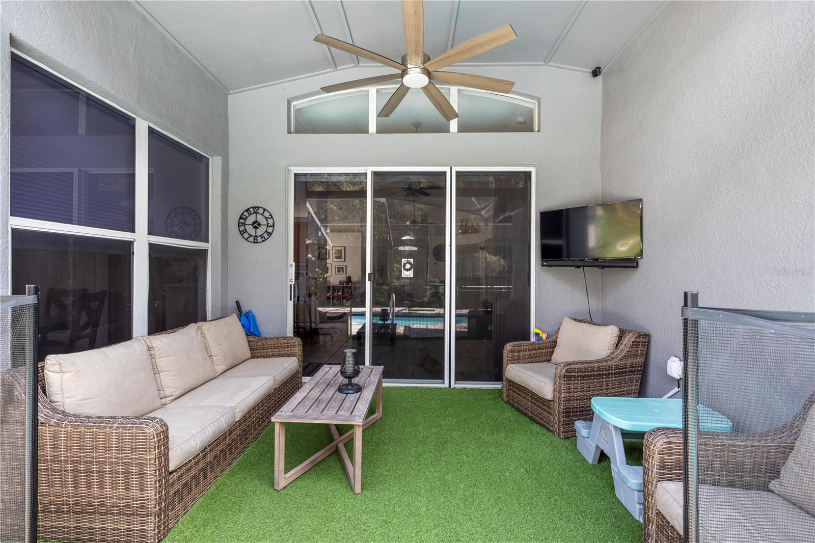 MEADOW POINTE PRCL 18 UNIT 01 & 03 - Residential
