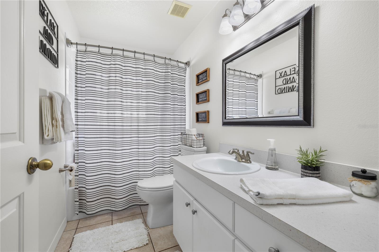MEADOW POINTE PRCL 18 UNIT 01 & 03 - Residential
