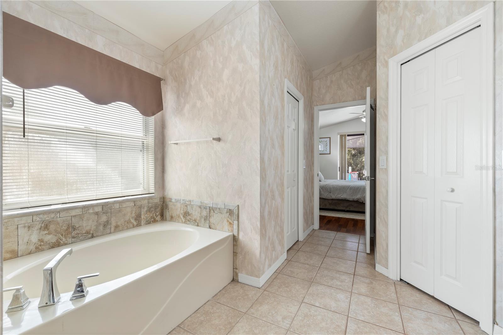 MEADOW POINTE PRCL 18 UNIT 01 & 03 - Residential