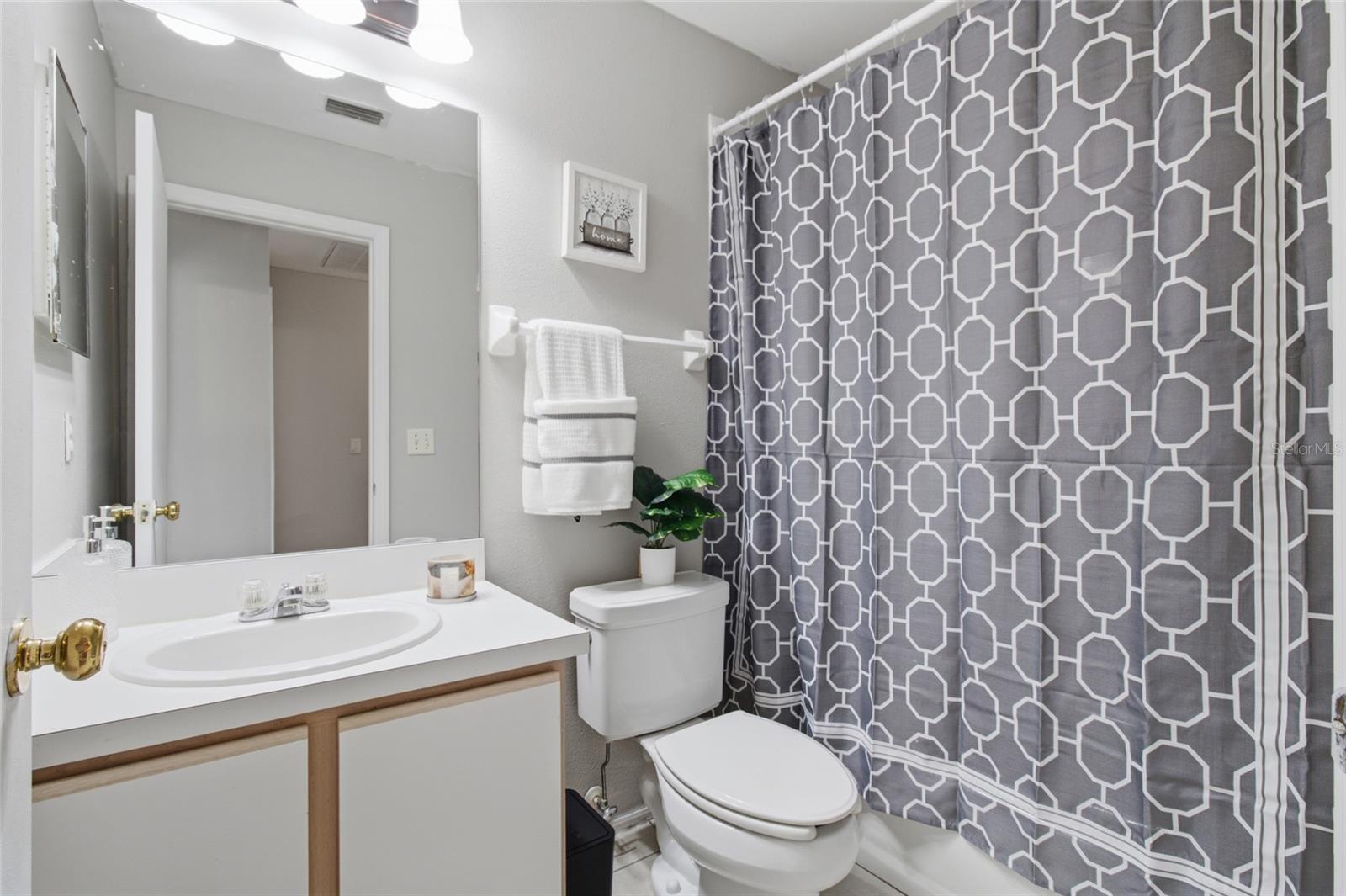 PROVIDENCE TWNHMS PH 1 - Residential