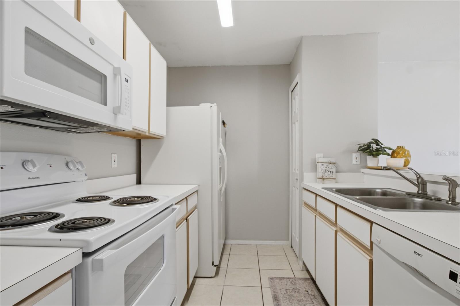 PROVIDENCE TWNHMS PH 1 - Residential