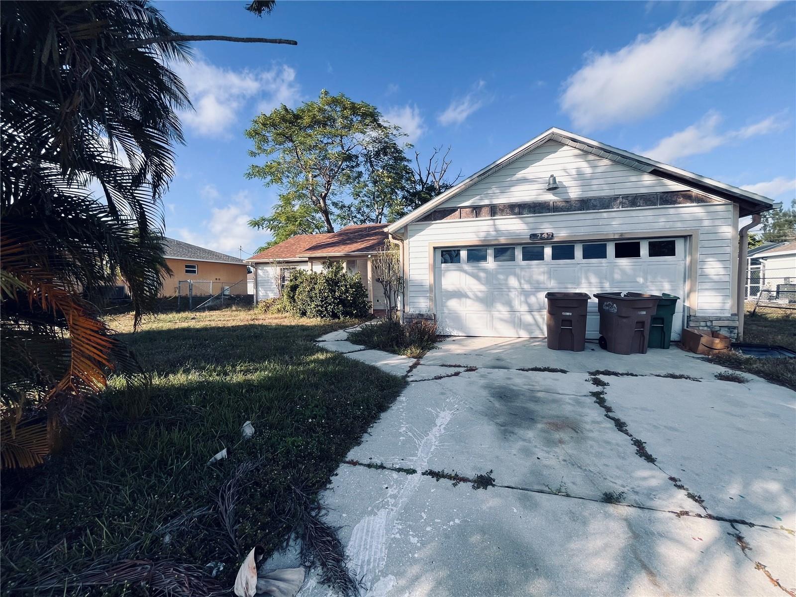 CAPE CORAL - Residential