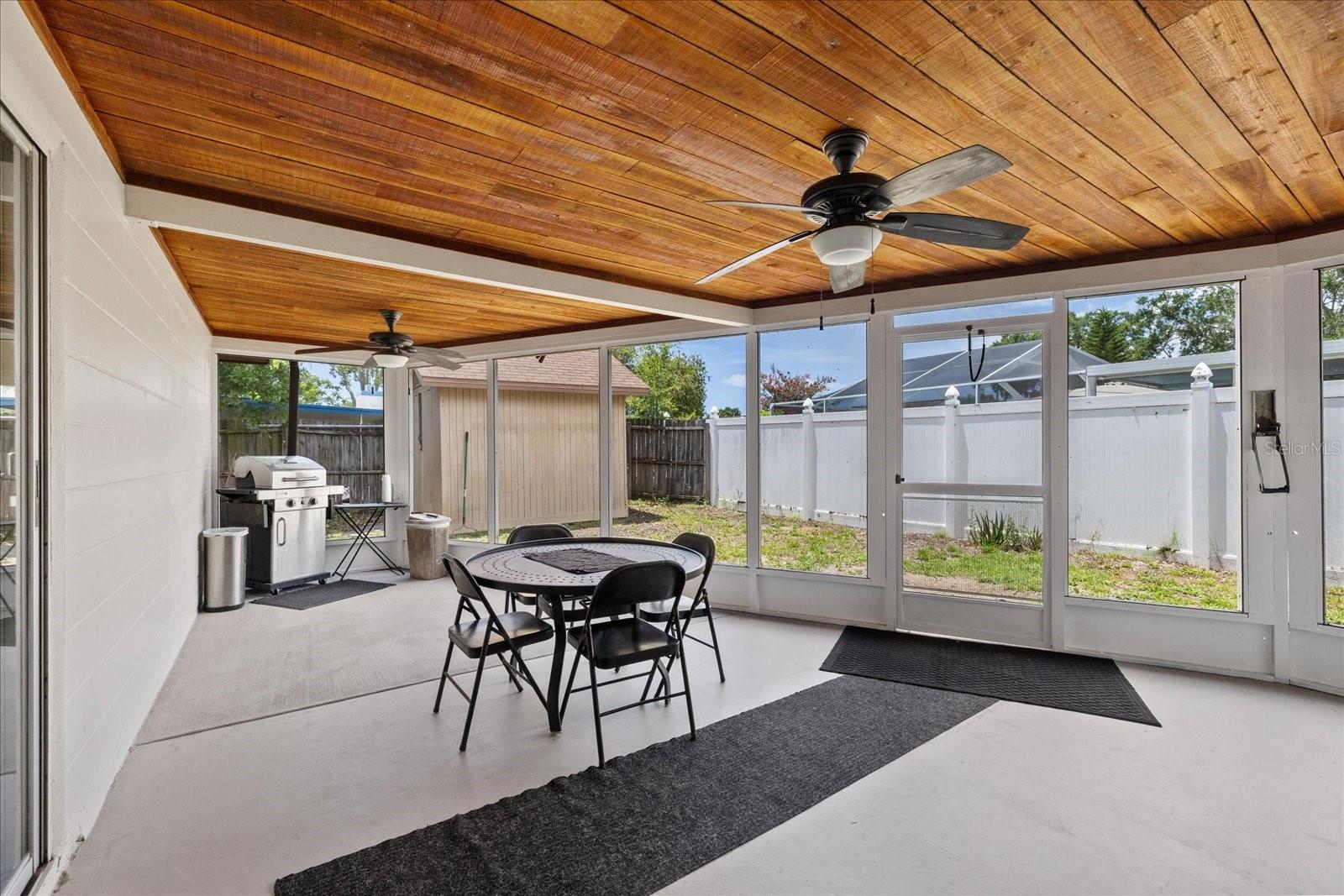 LA VILLA GARDENS - Residential