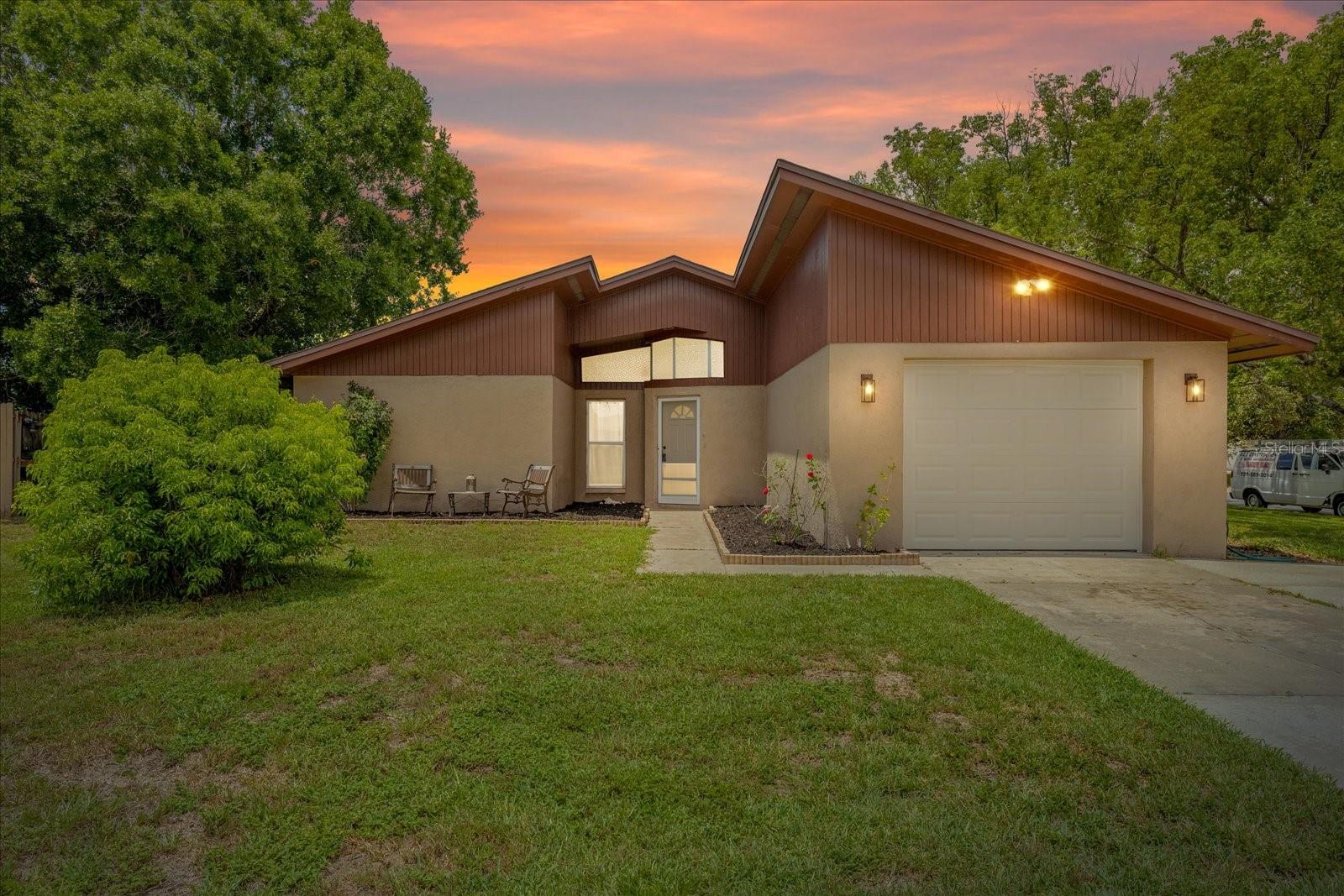 LA VILLA GARDENS - Residential