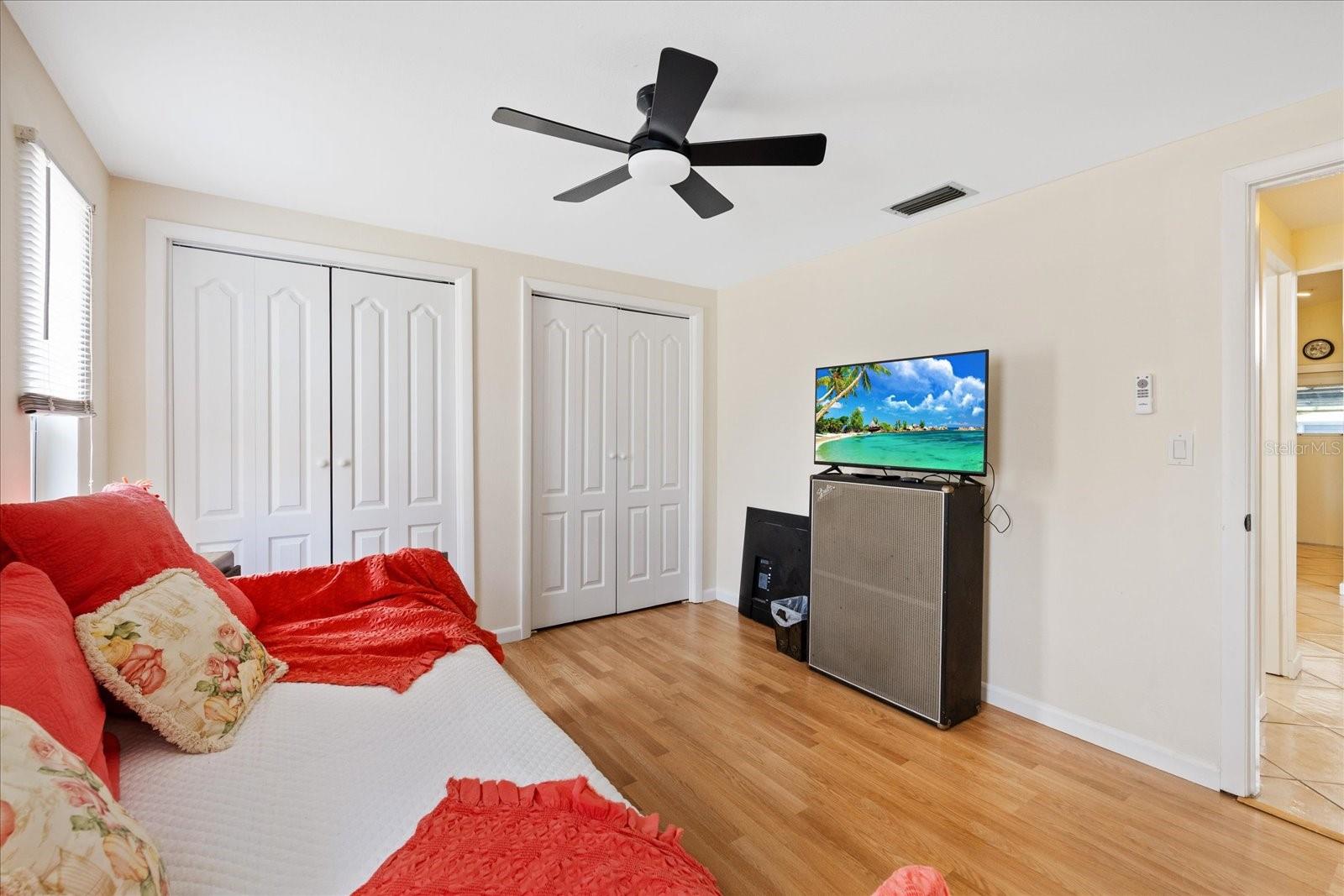 LA VILLA GARDENS - Residential
