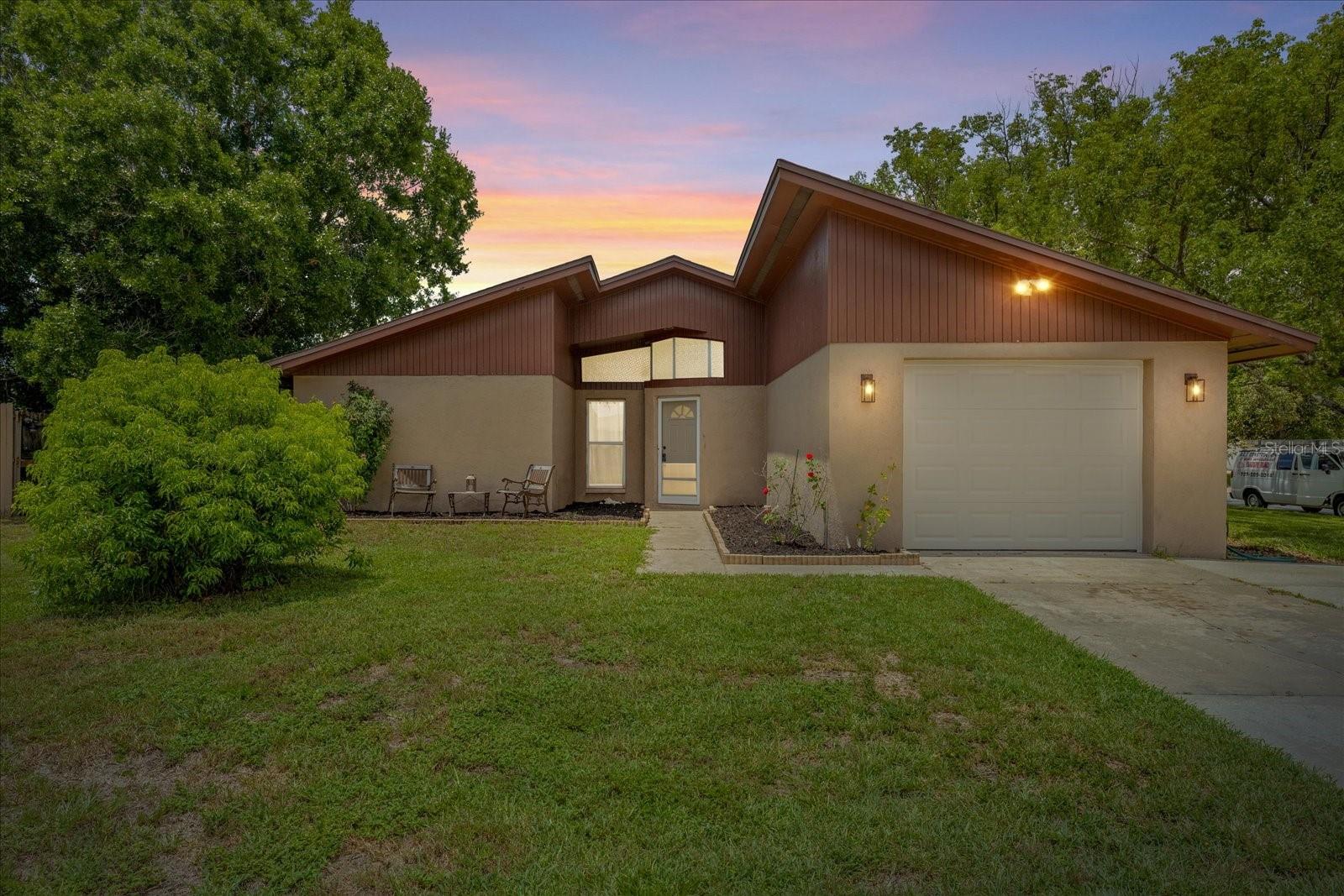 LA VILLA GARDENS - Residential