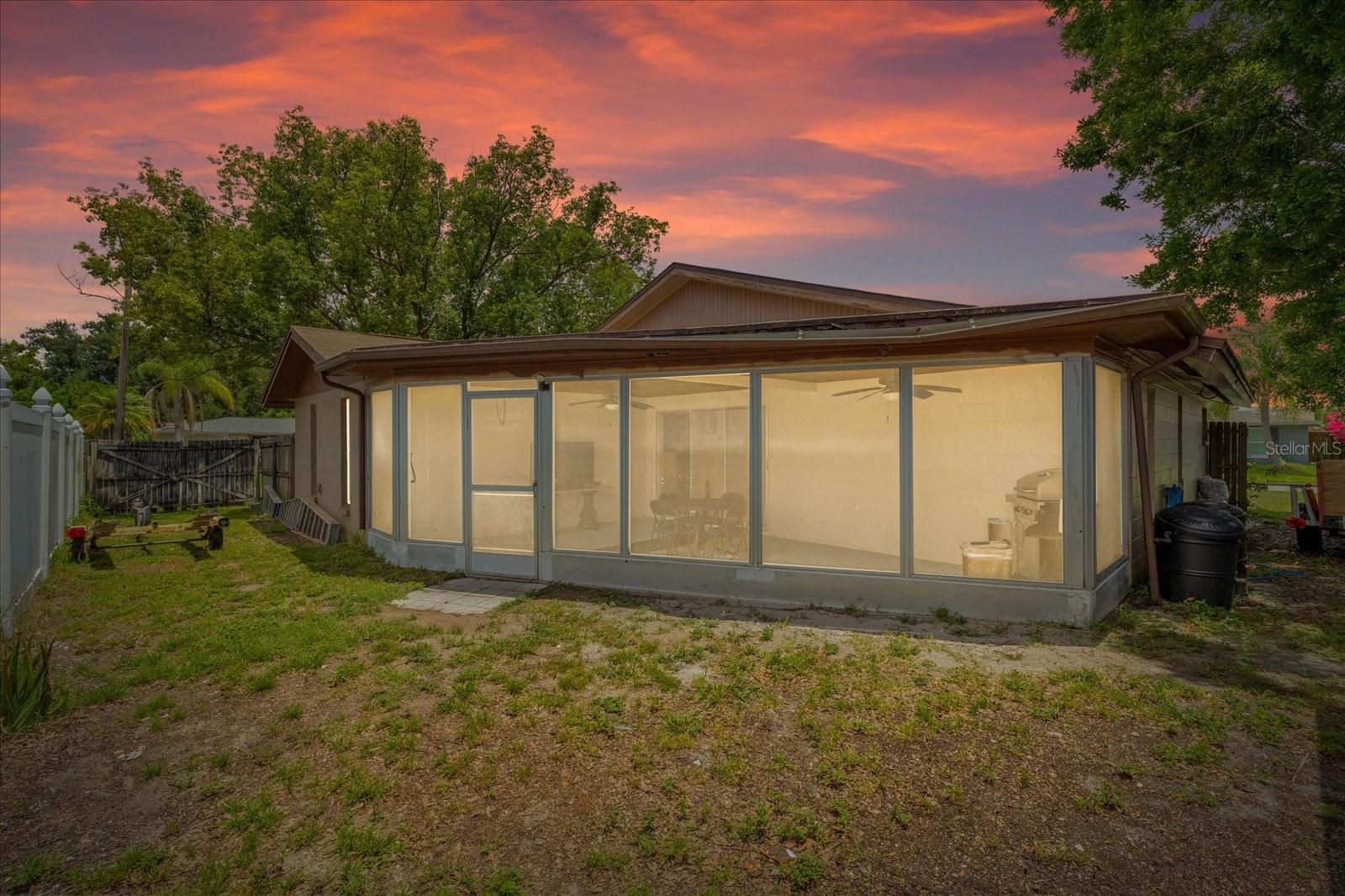 LA VILLA GARDENS - Residential