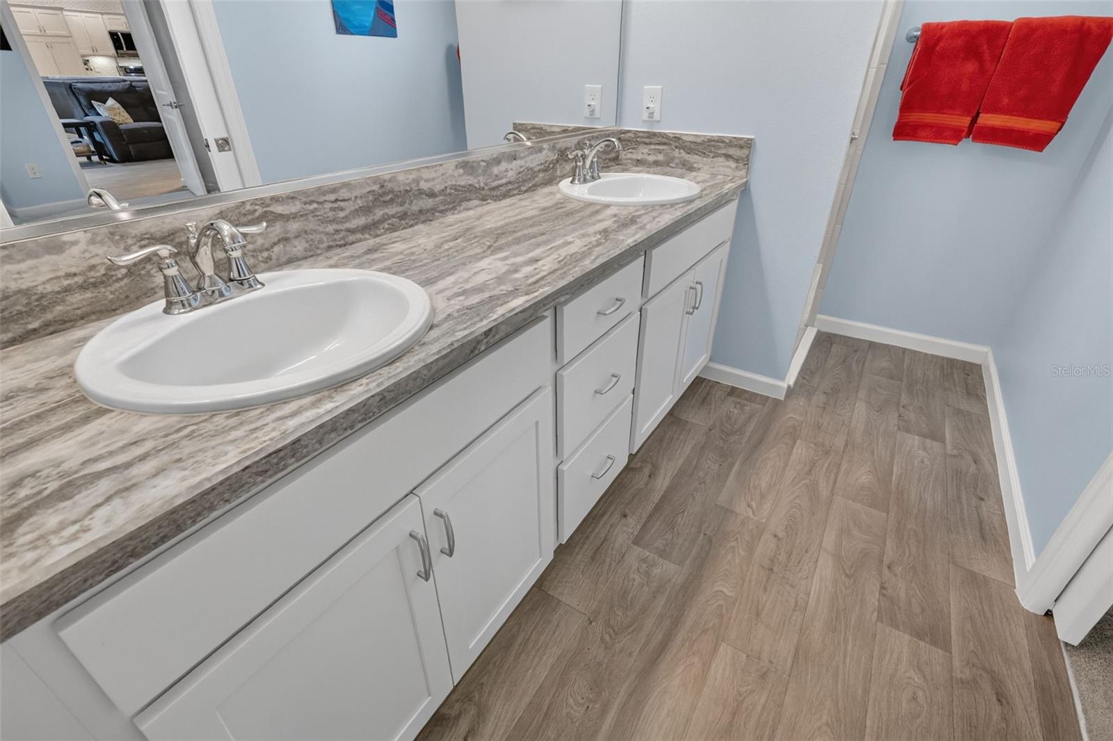 OXFORD OAKS PH 2 - Residential