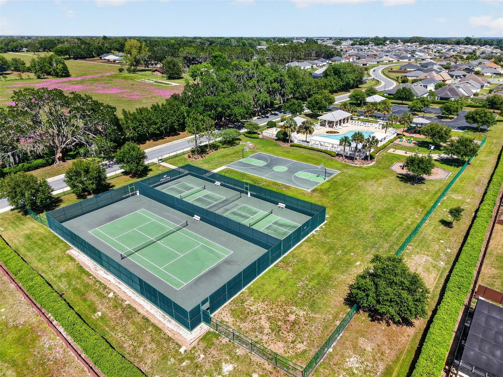 OXFORD OAKS PH 2 - Residential