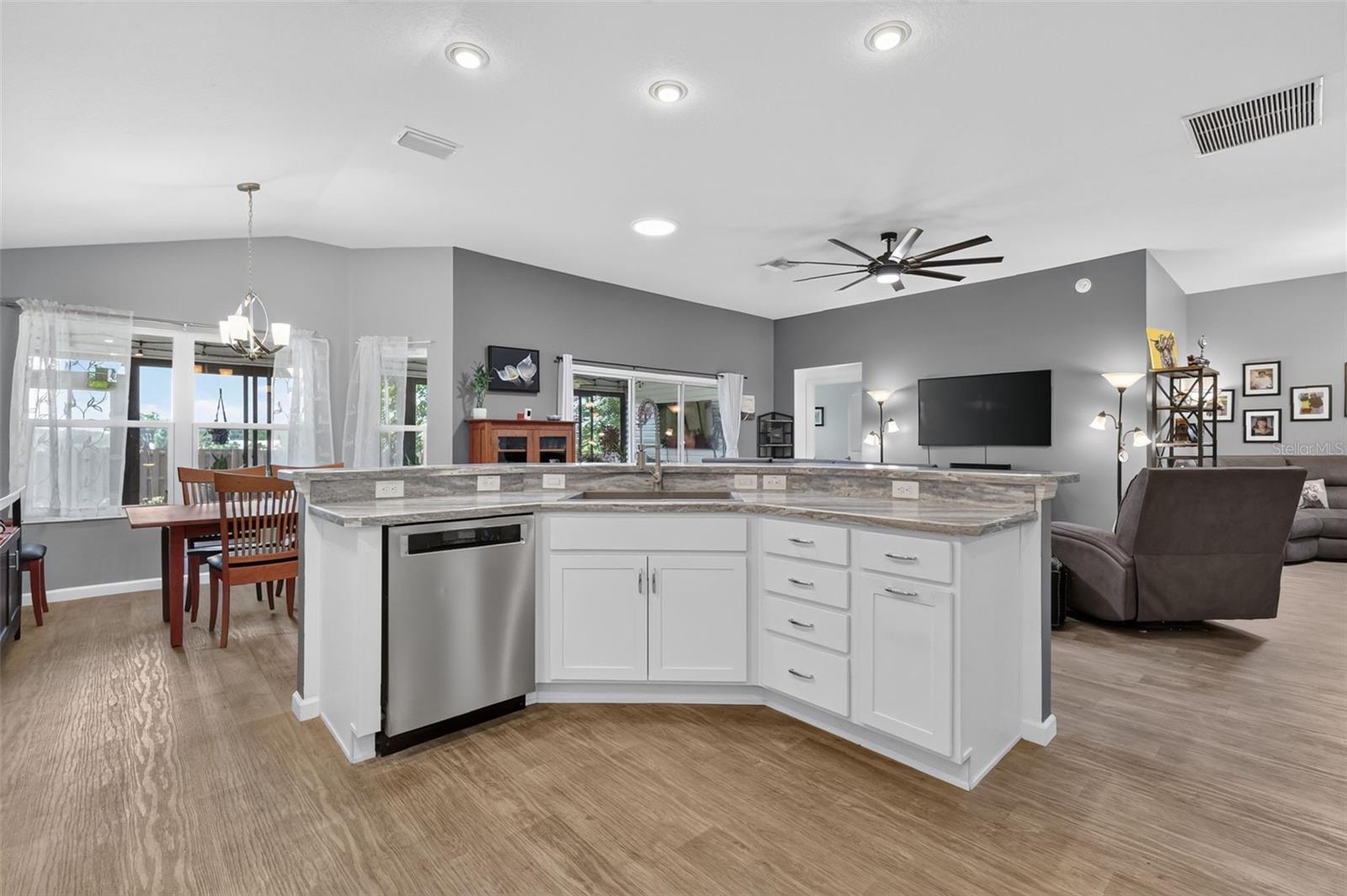 OXFORD OAKS PH 2 - Residential