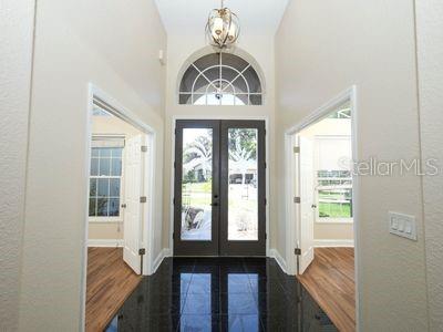 OAKLAND POINTE - Residential