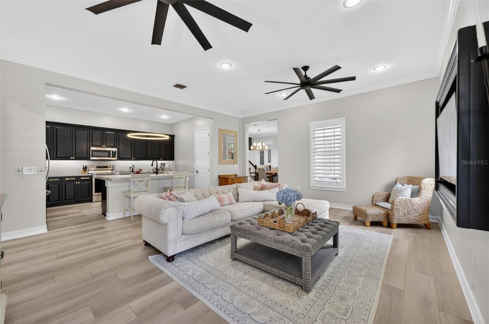 CHARLESTON PLACE - Residential Lease