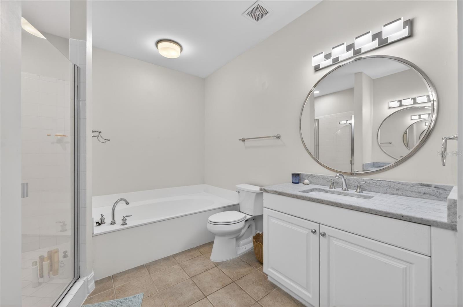 CHARLESTON PLACE - Residential Lease