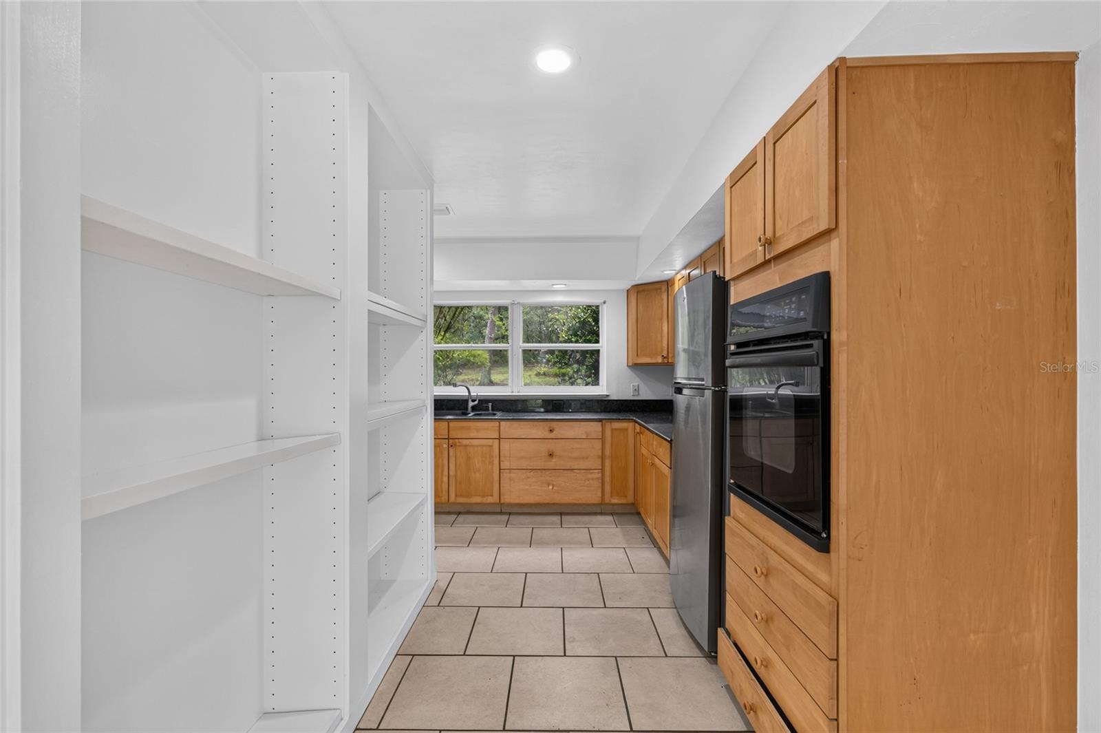 LONG POND OAKS - Residential