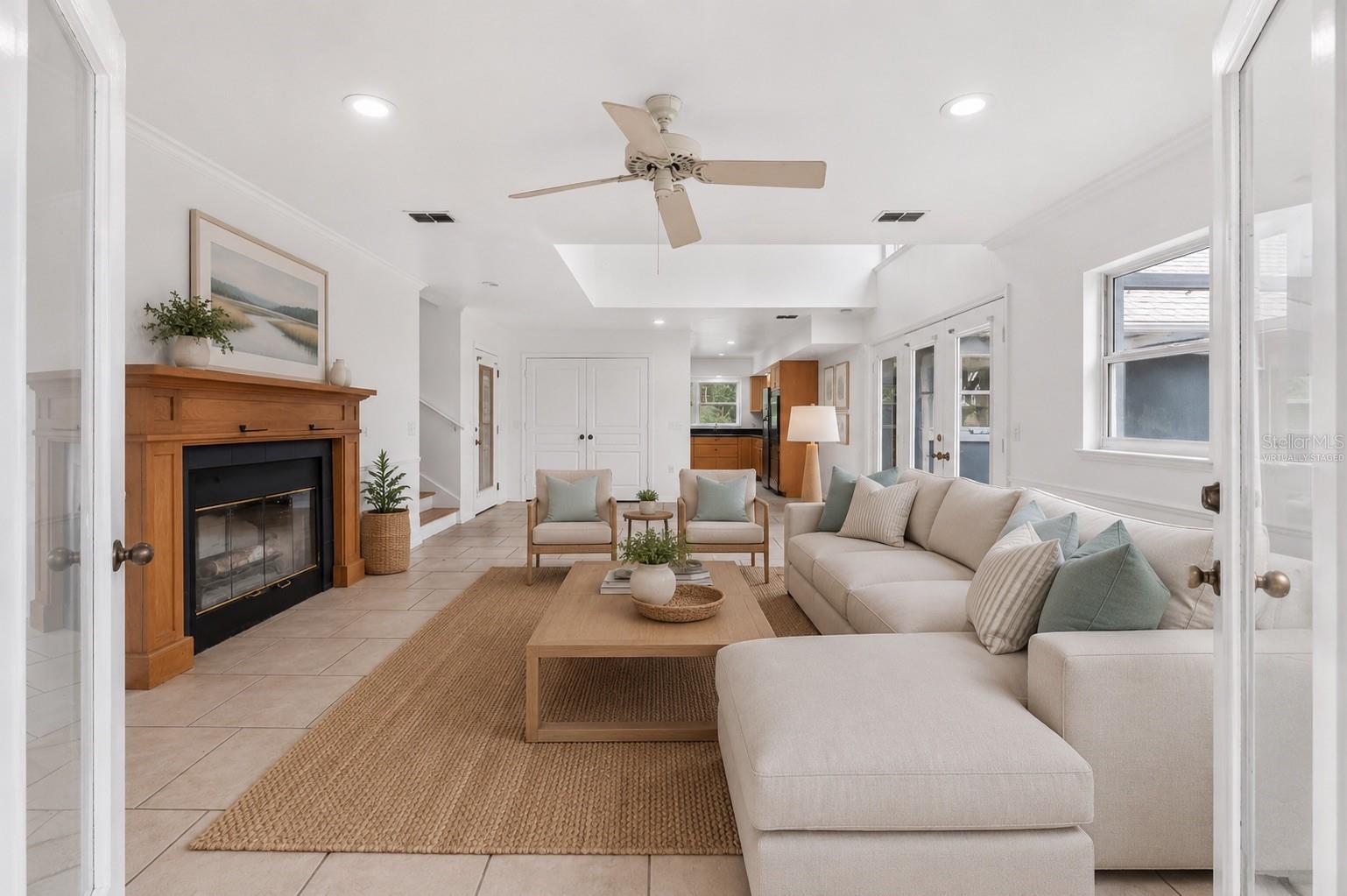 LONG POND OAKS - Residential