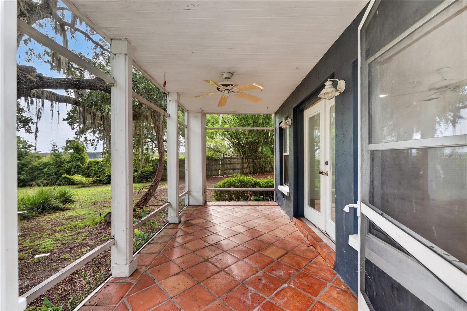 LONG POND OAKS - Residential