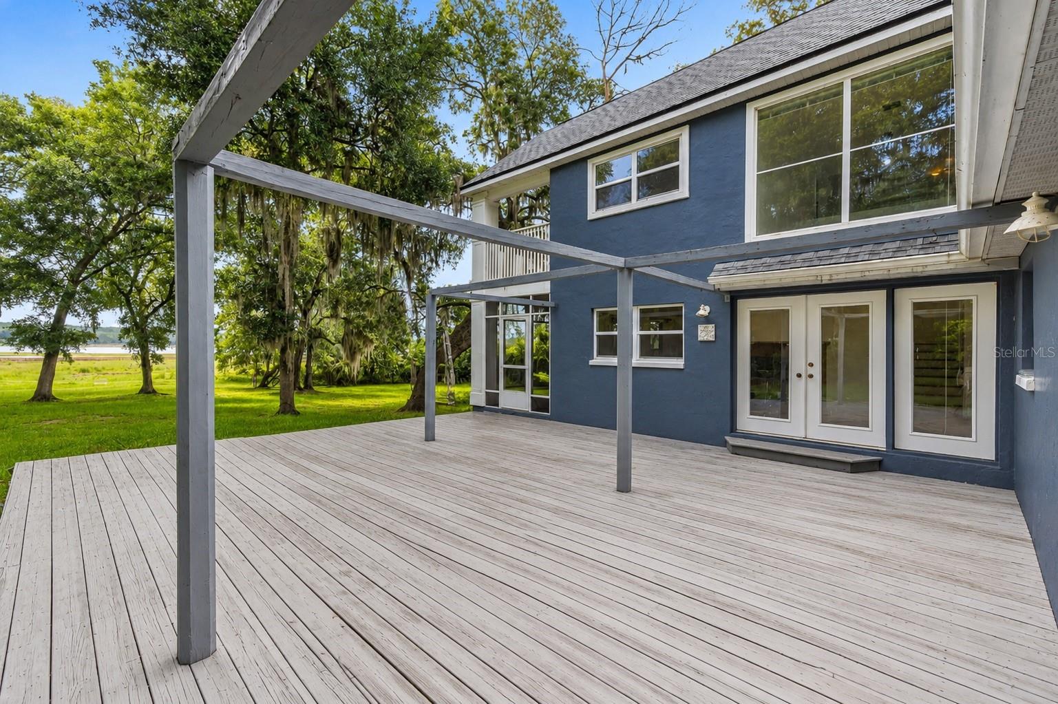 LONG POND OAKS - Residential