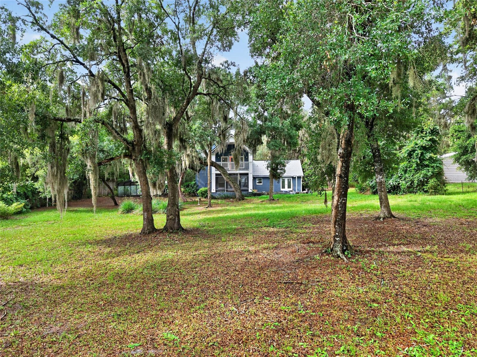 LONG POND OAKS - Residential