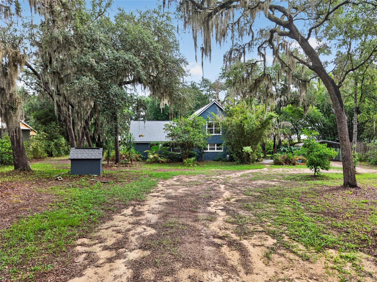 LONG POND OAKS - Residential