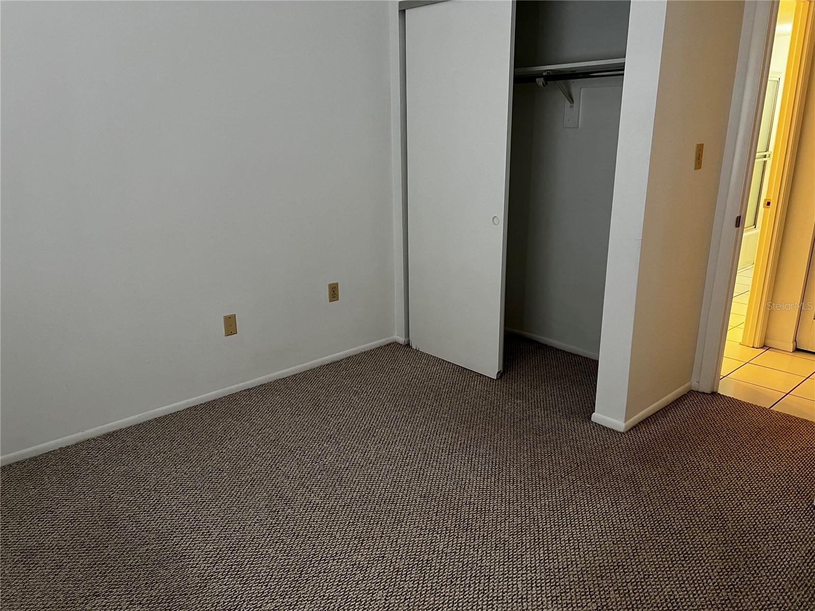 BAYSHORE ON THE LAKE APTS SEC 1 - Residential