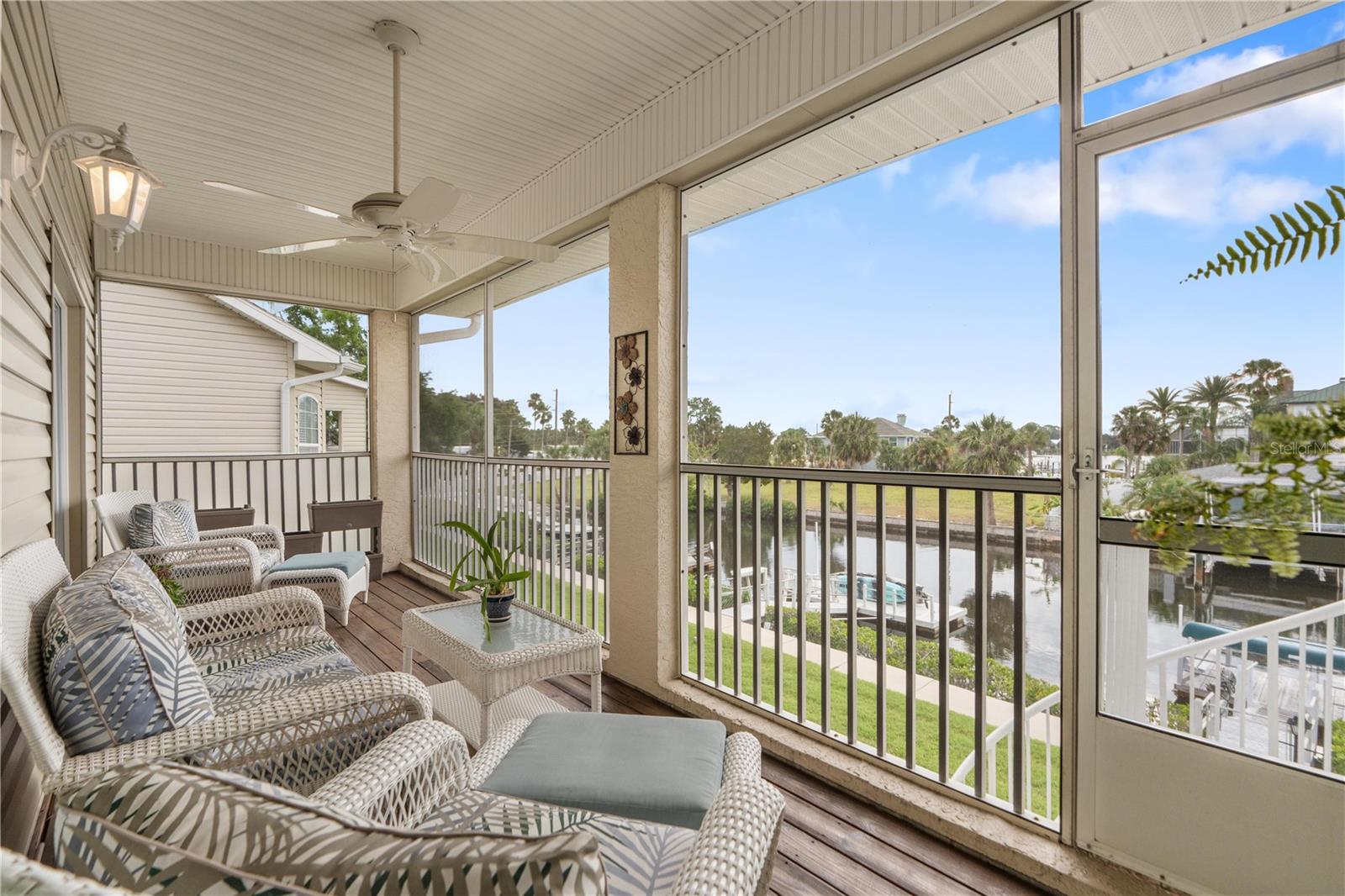 TWNHMS BY GULF SAND PEBBLE PRCL 01 - Residential