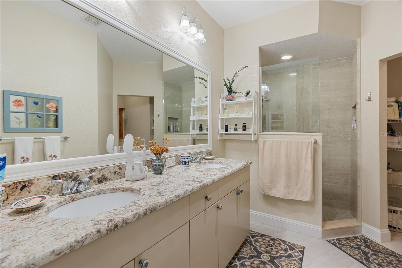 TWNHMS BY GULF SAND PEBBLE PRCL 01 - Residential