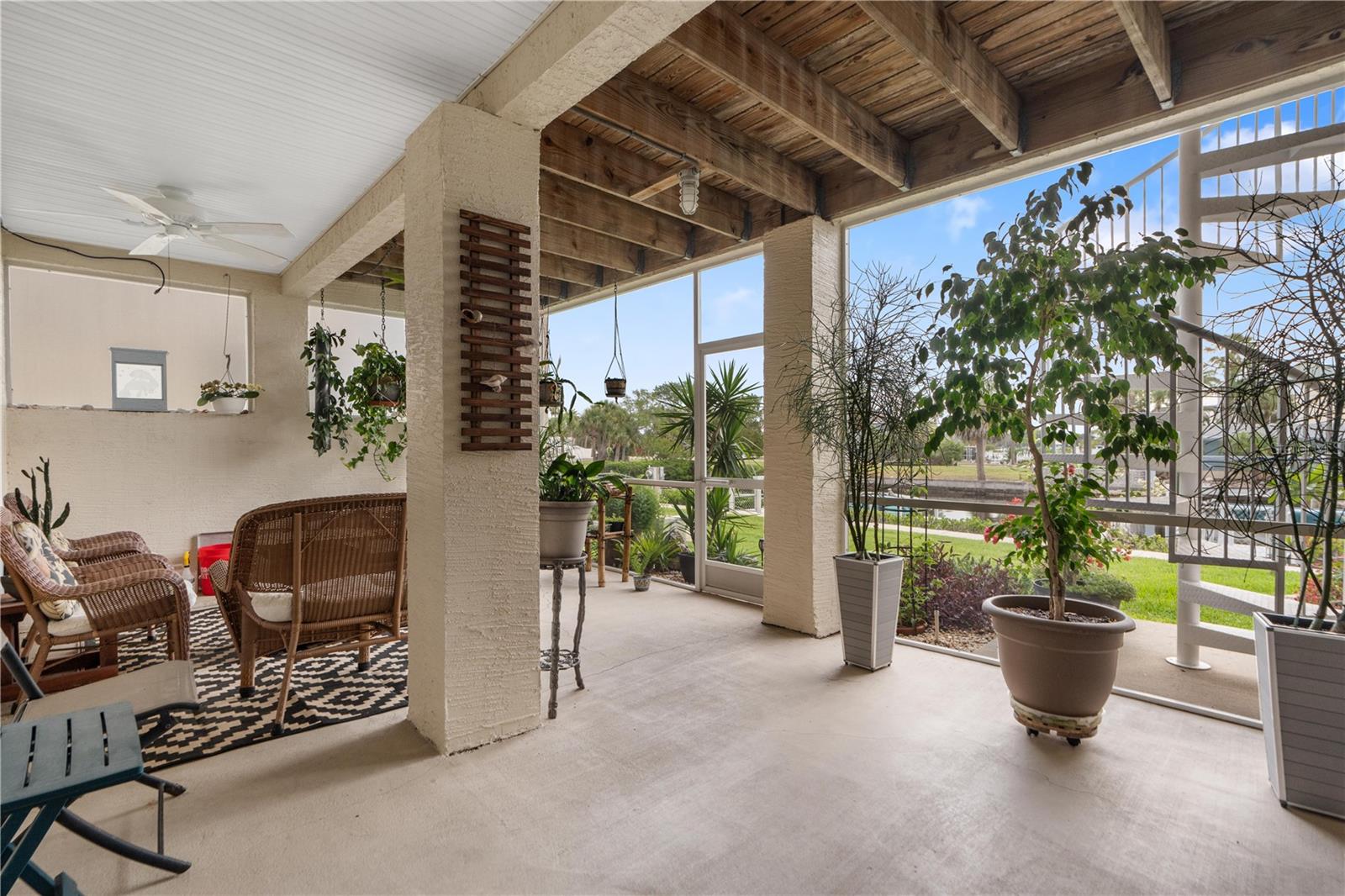 TWNHMS BY GULF SAND PEBBLE PRCL 01 - Residential