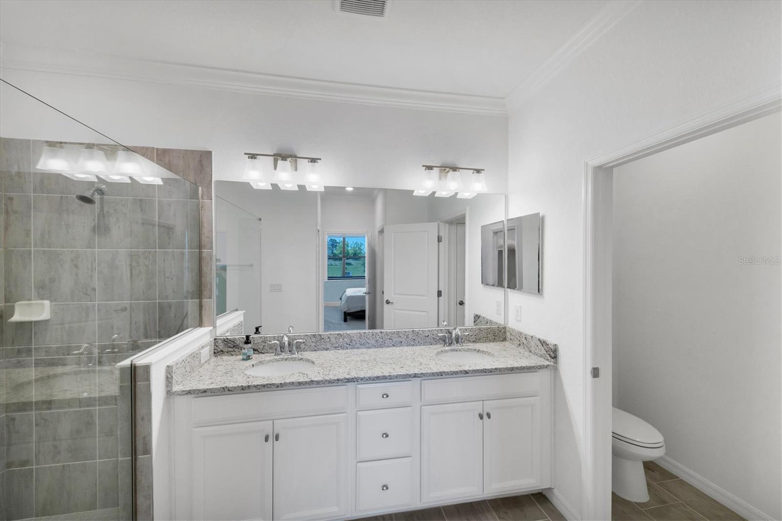 SARASOTA NATIONAL PH 13-B - Residential